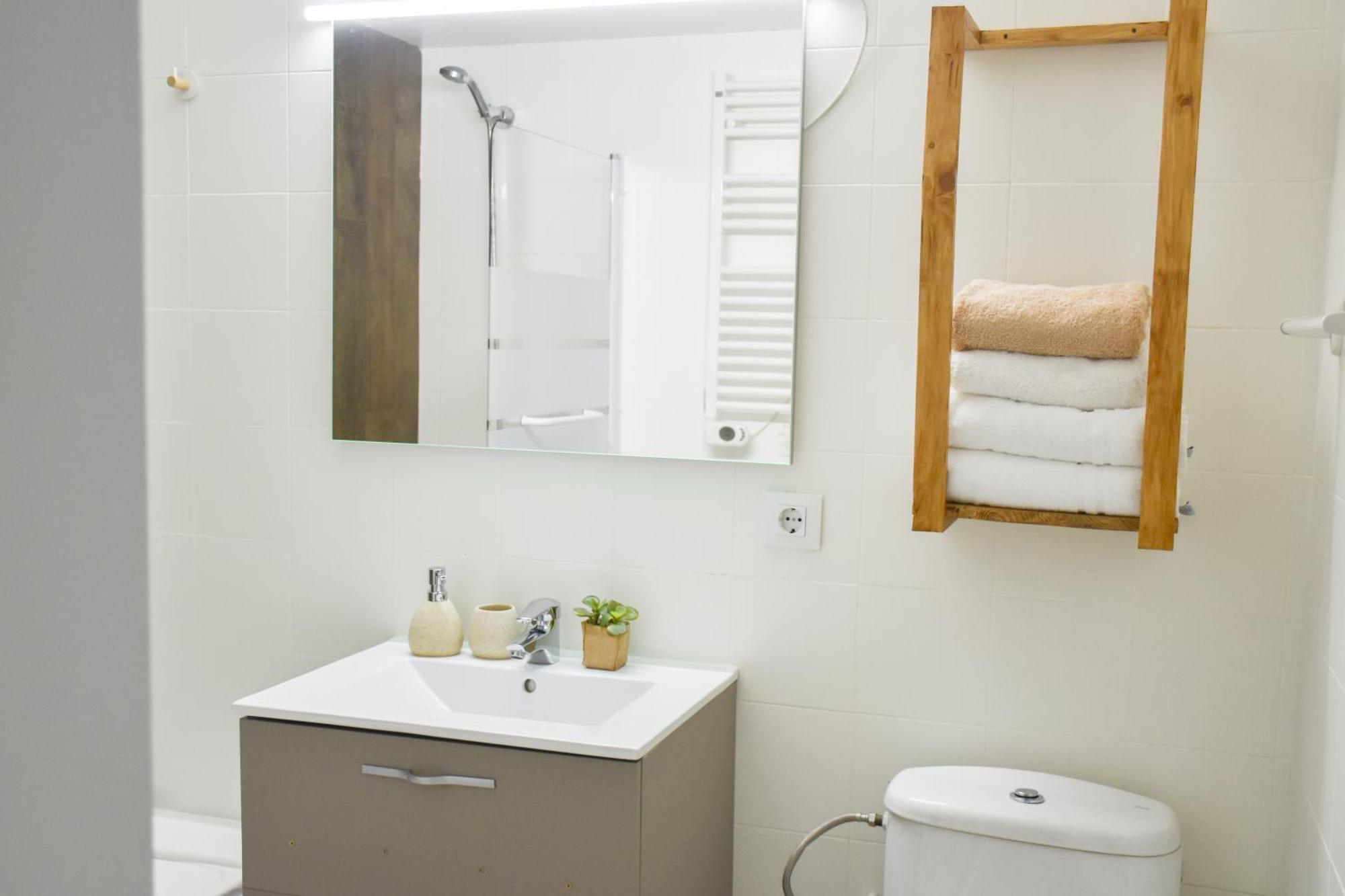 La Neu Studio Neuf Pour 4 Pax En Centre Ville Пас де ла Каса Екстериор снимка
